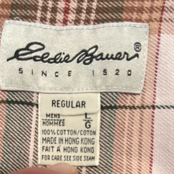 Eddie Bauer Men's Double Pocket Plaid Flannel Button Down Shirt - Picture 7 of 11